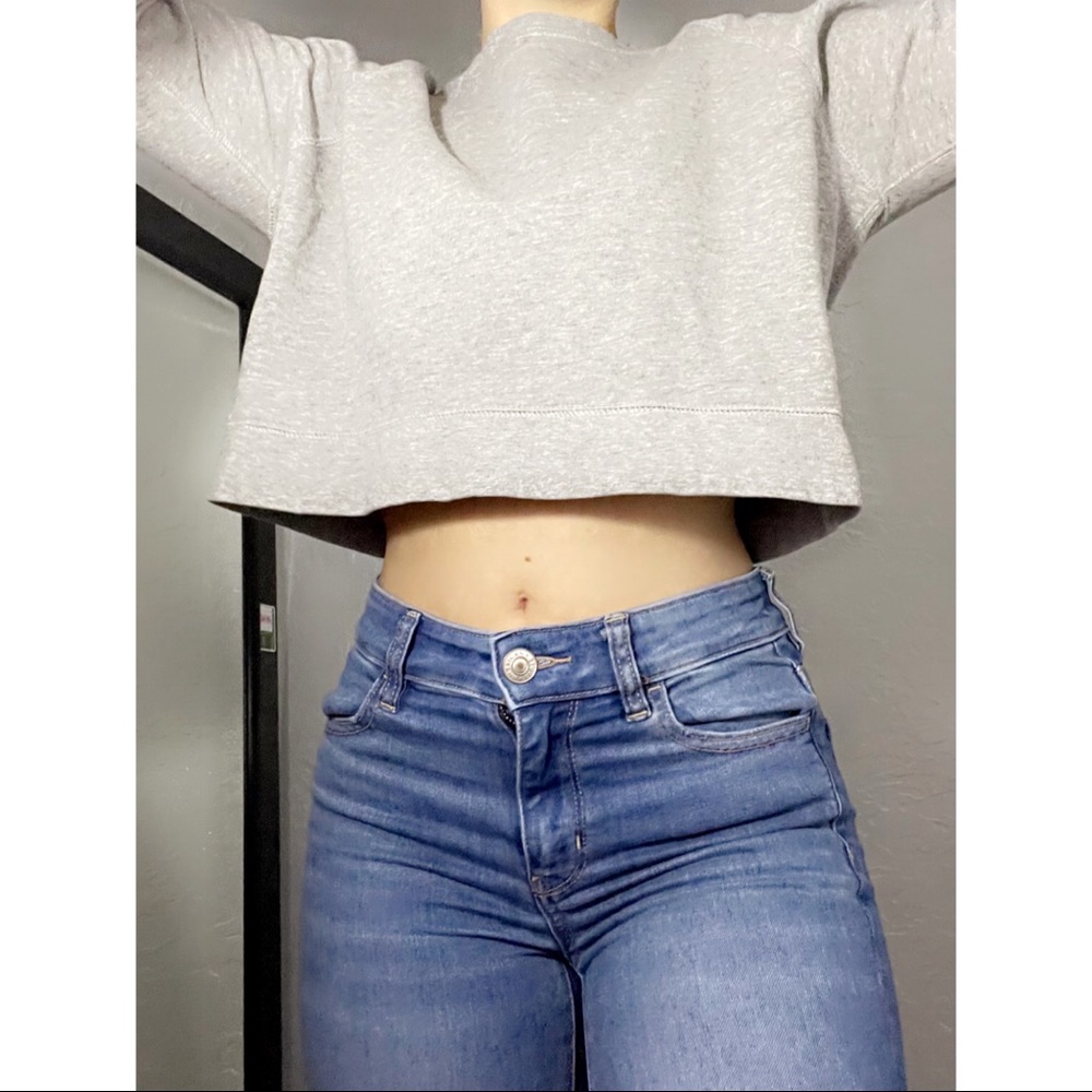 Forever 21 grey sweatshirt. In great condition!